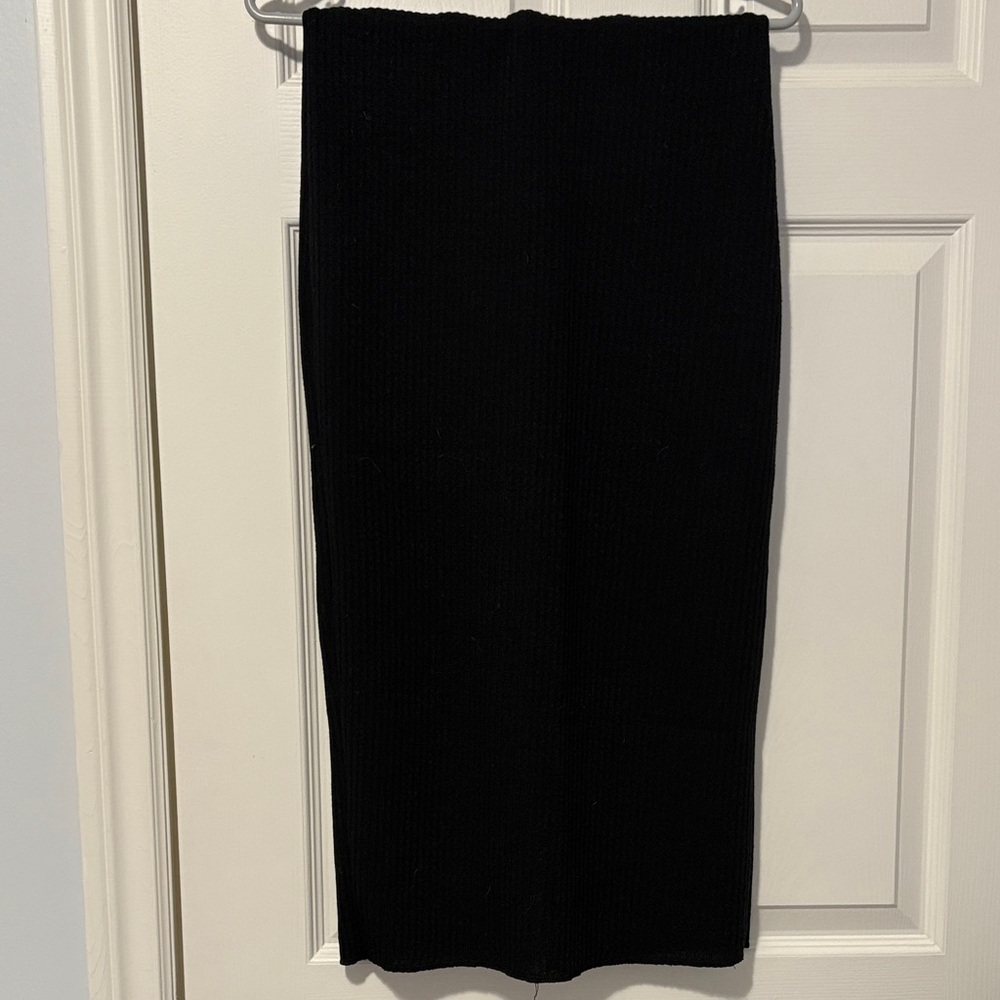 [NWOT] Elegant Black Knit Skirt